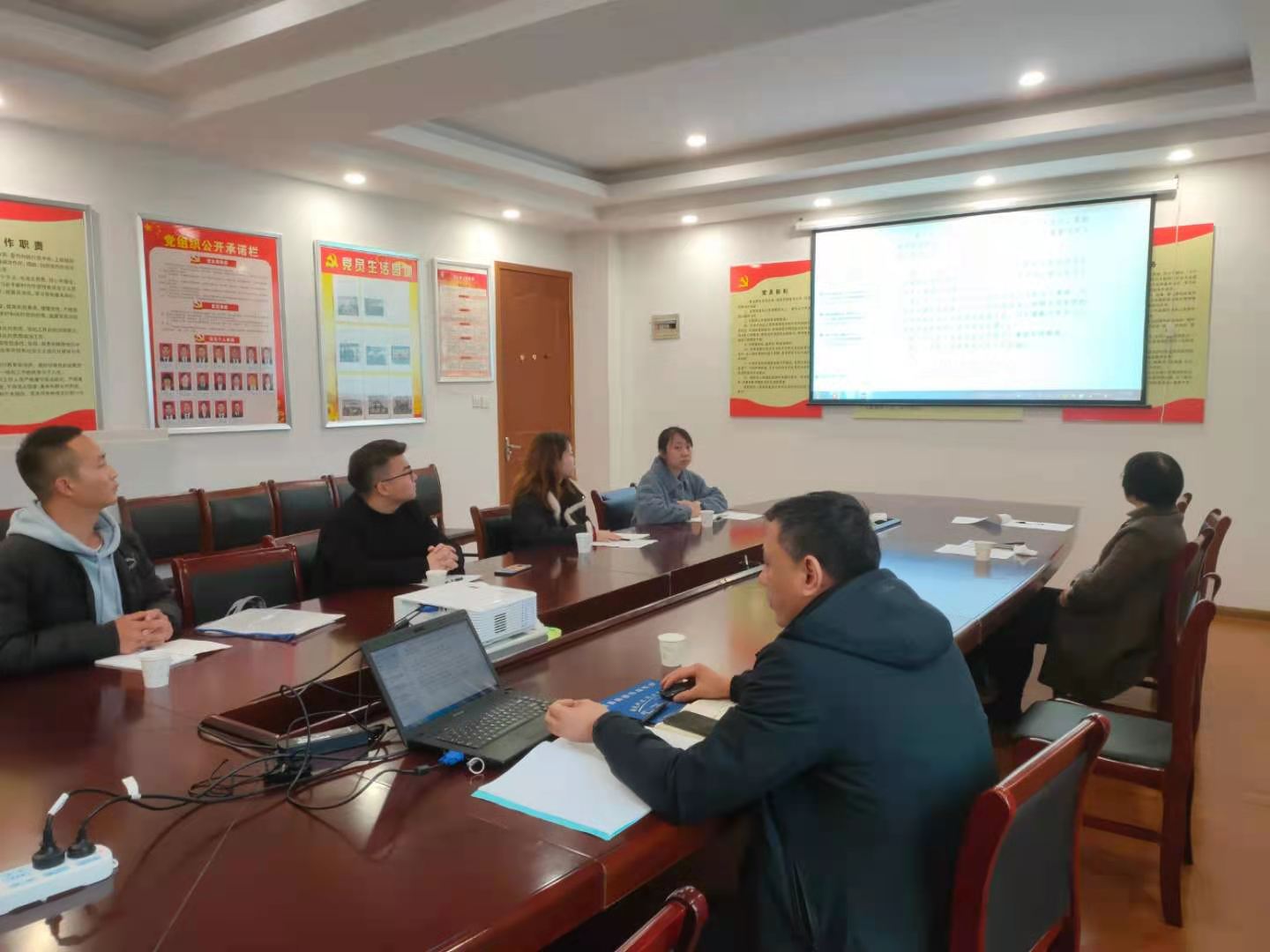 小勐拉99厅(中国游) - 官方网站